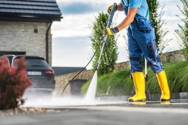 Best Factory Floor Cleaning  in Elwood, UT